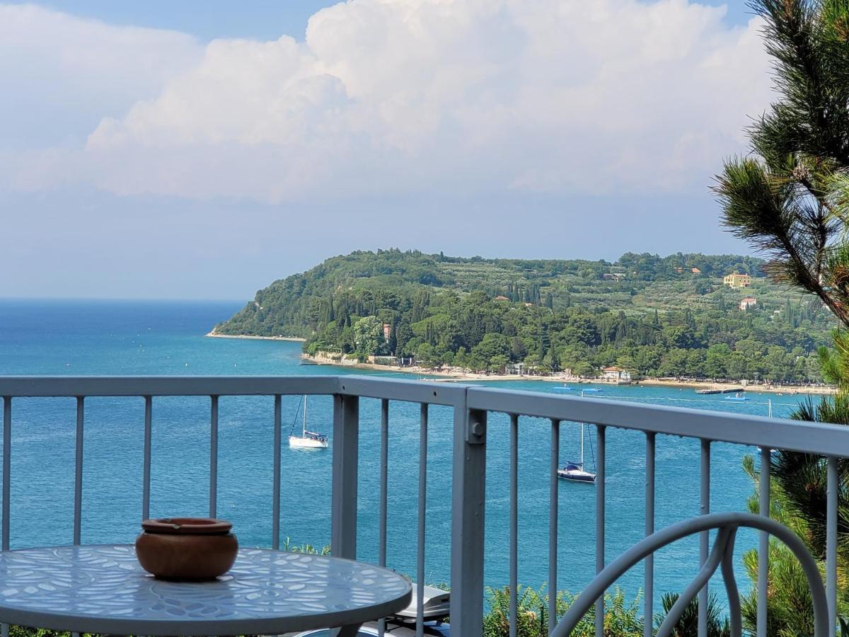 Villa Yadranka With Sea View Strunjan Eksteriør bilde
